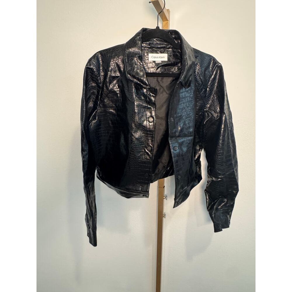 Calvin Klein | Embossed Cropped Jacket - Picture 3 of 8